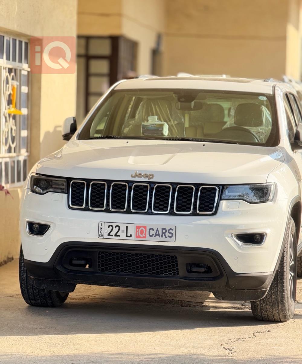 جیپ گراند شیرۆکی